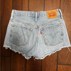 Levi’s 501 Shorts W25